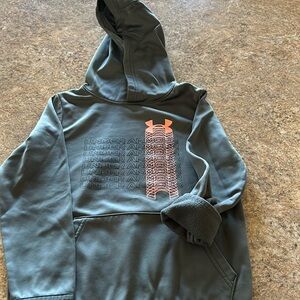 XS Under Armour Fleece lined hoodie